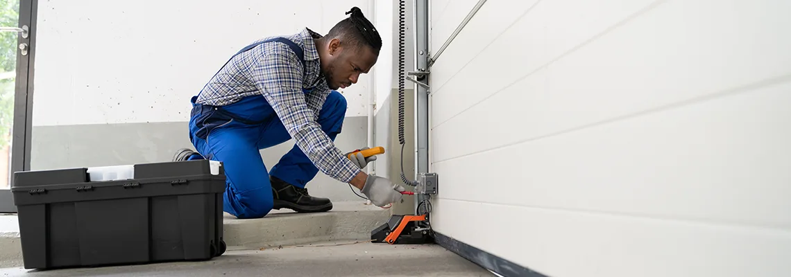 Repair Garage Door Not Closing But Light Flashing in Carbondale, IL